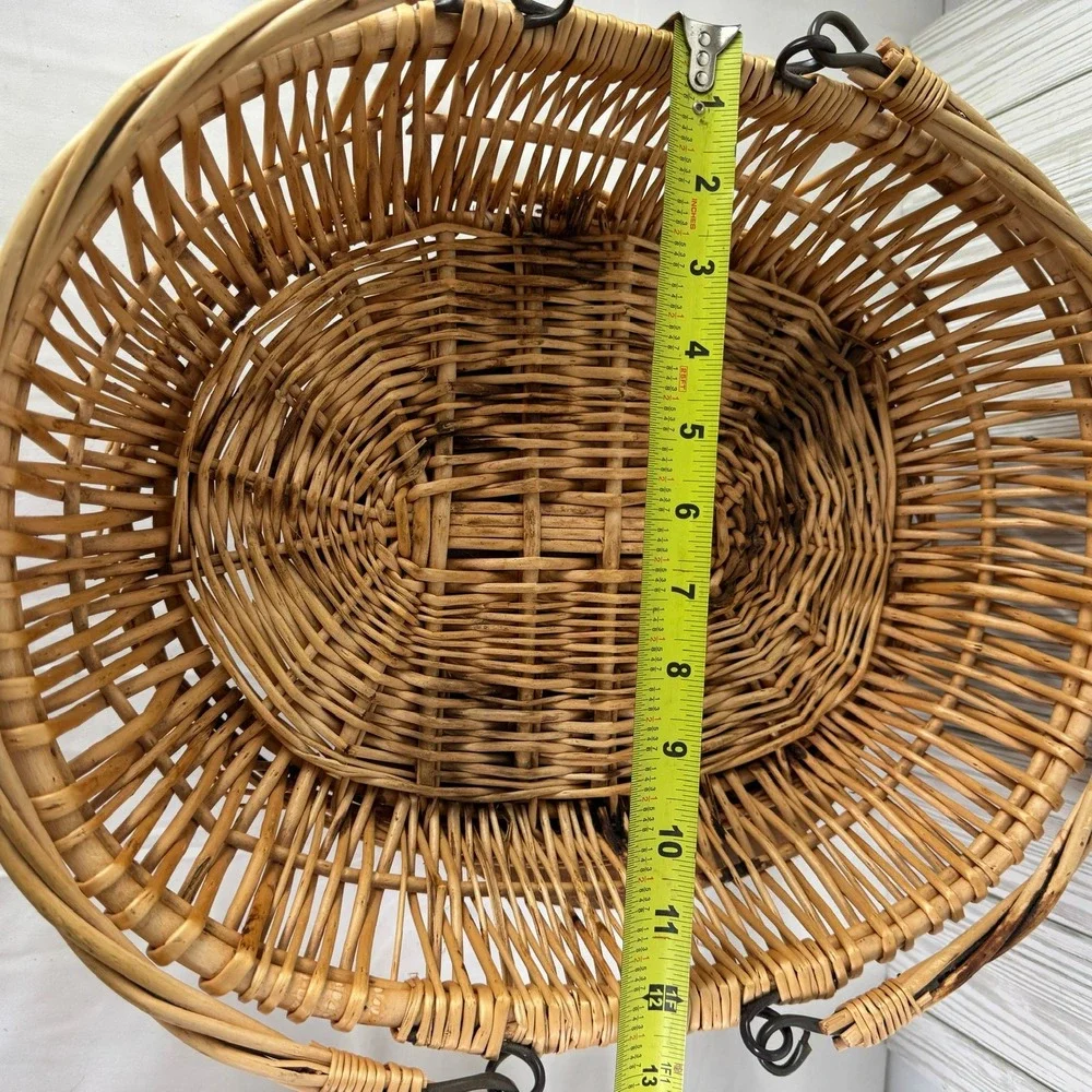 Vintage Oval Wicker Basket with Folding Handles‎ Natural Tan Farmhouse Decor